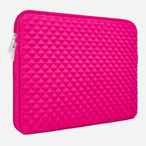 Vibrant Pink Quilted Tablet Sleeve - Picture 1 of 6